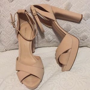 SALE🥰Gianni Bini Heels
